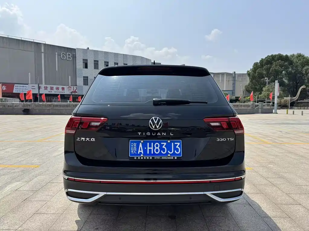 Volkswagen Tiguan L — фото 5