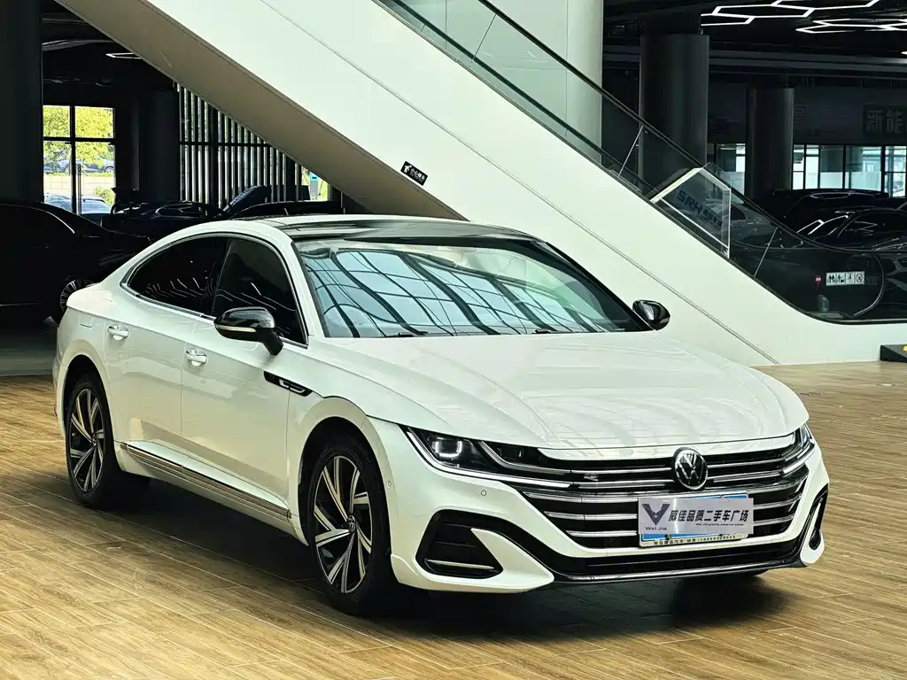 Volkswagen CC — фото 3