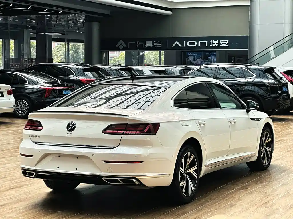 Volkswagen CC — фото 9