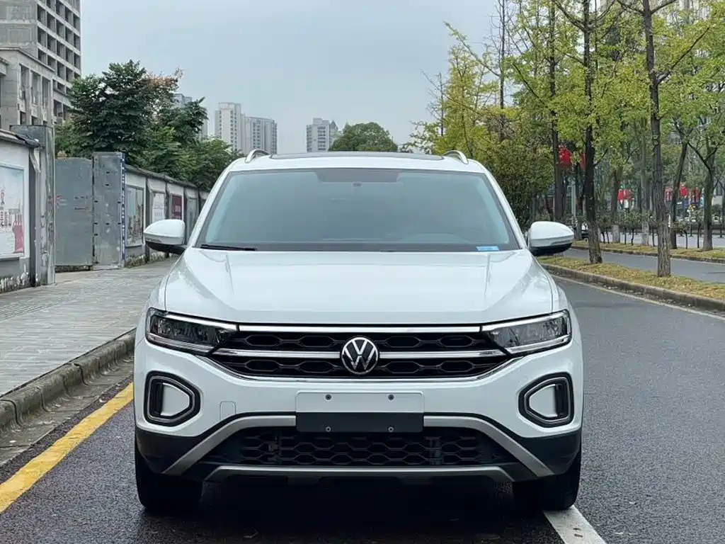 Volkswagen T-Roc — фото 2