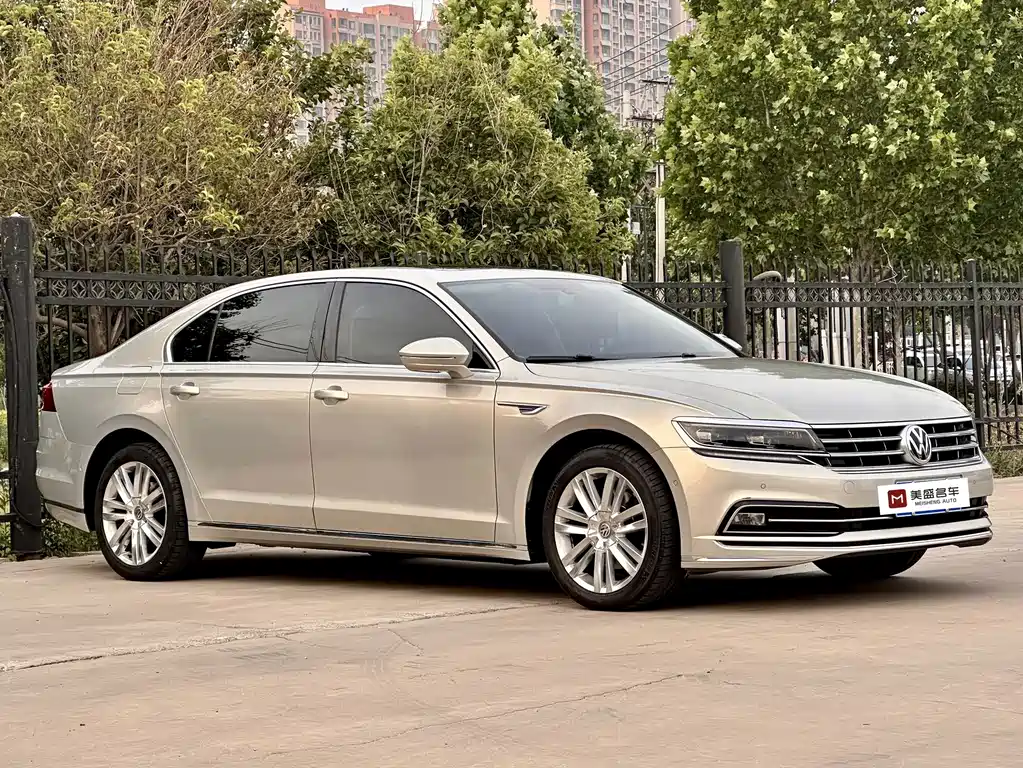 Volkswagen Phideon — фото 3