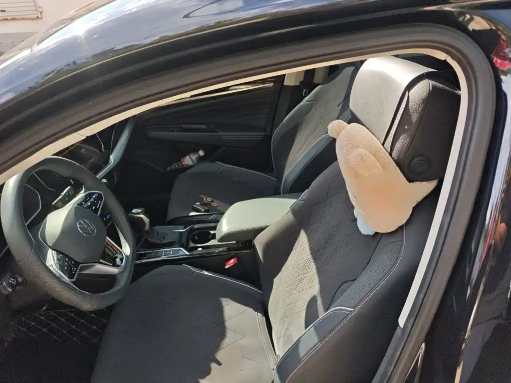 Volkswagen Passat — фото 11