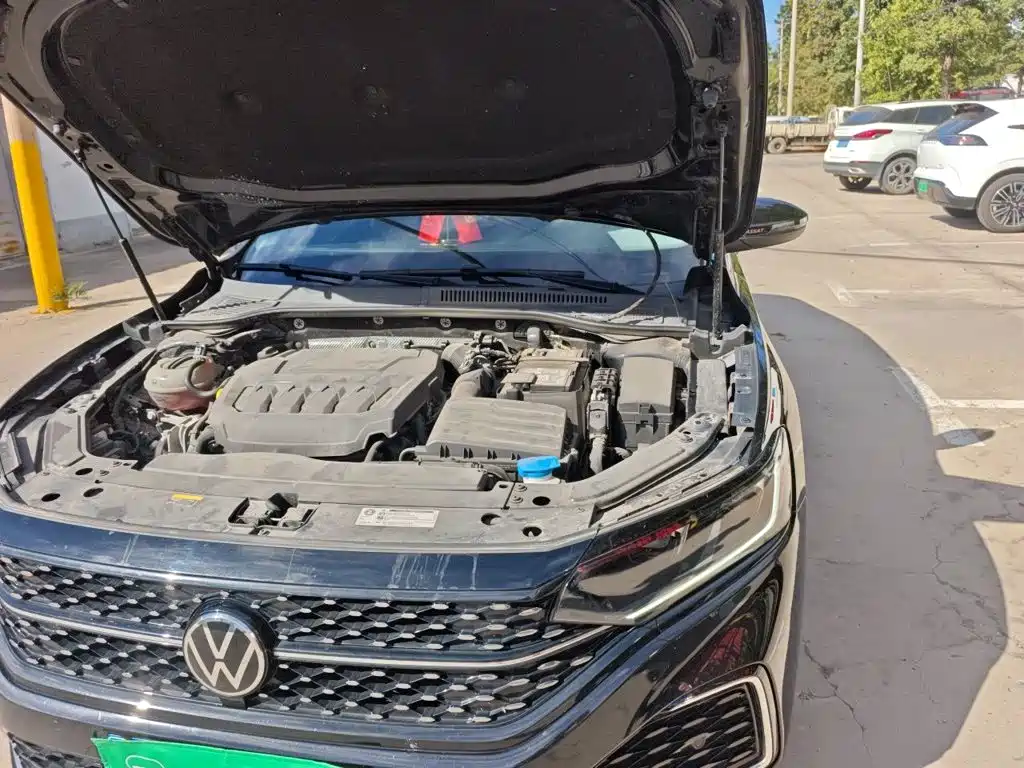Volkswagen Passat — фото 21
