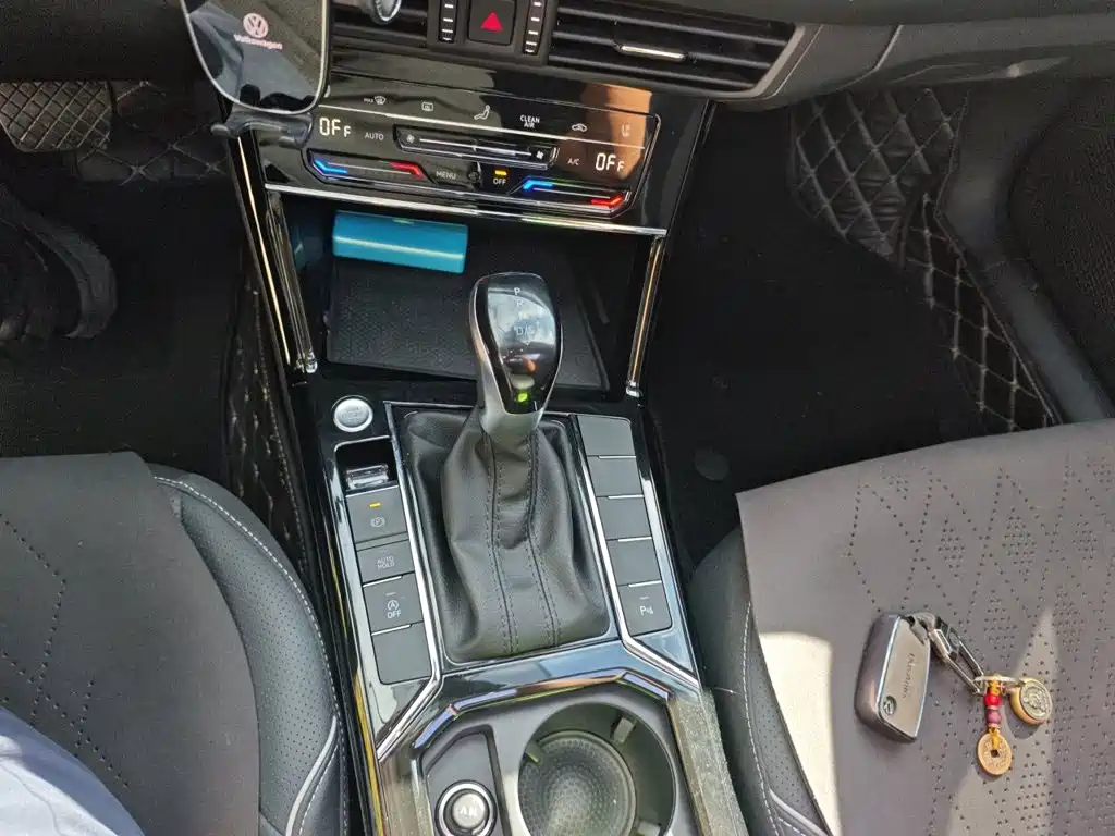 Volkswagen Passat — фото 10