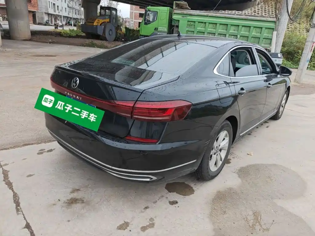 Volkswagen Passat — фото 7