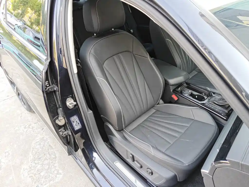 Volkswagen Passat — фото 25