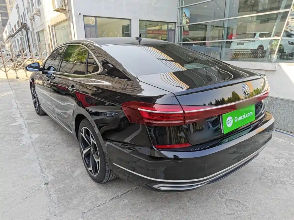 Volkswagen Passat — фото 5