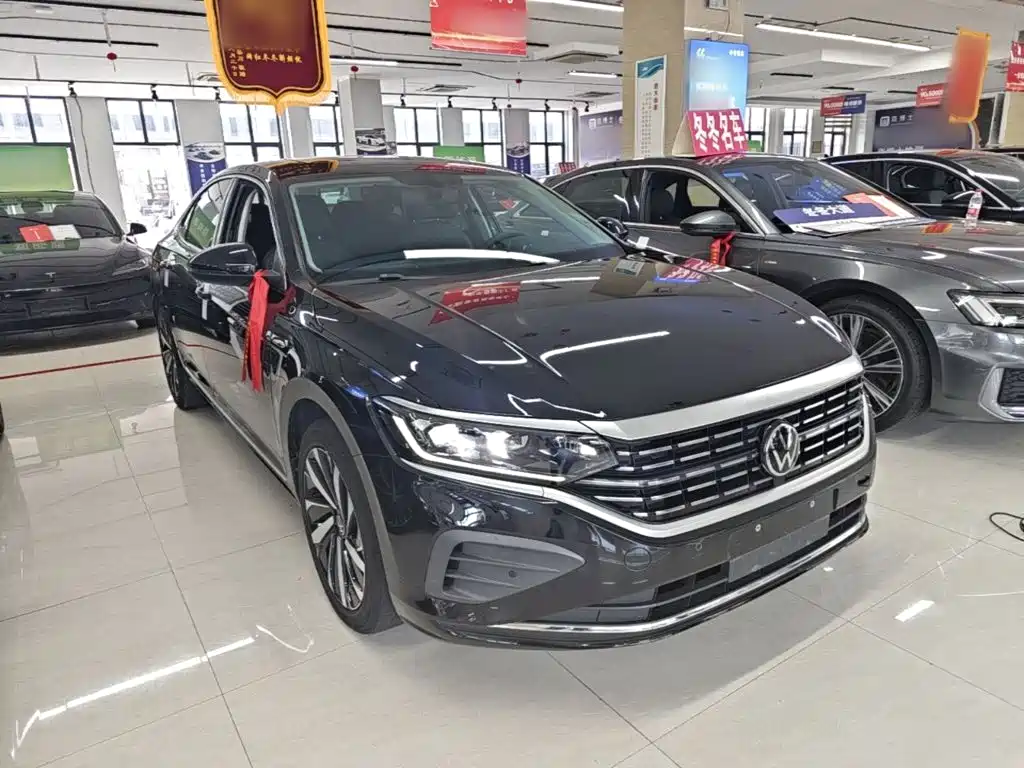 Volkswagen Passat — фото 4