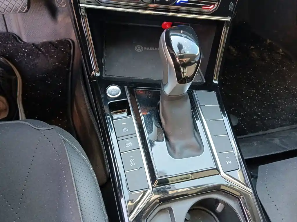 Volkswagen Passat — фото 7