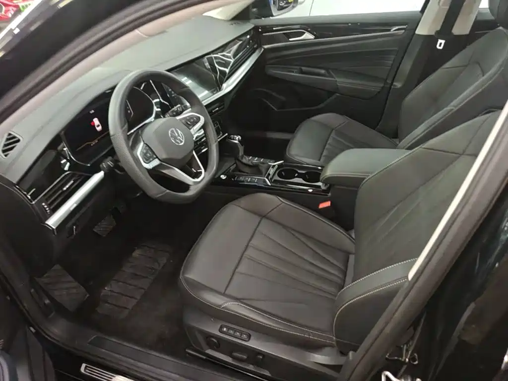 Volkswagen Passat — фото 15