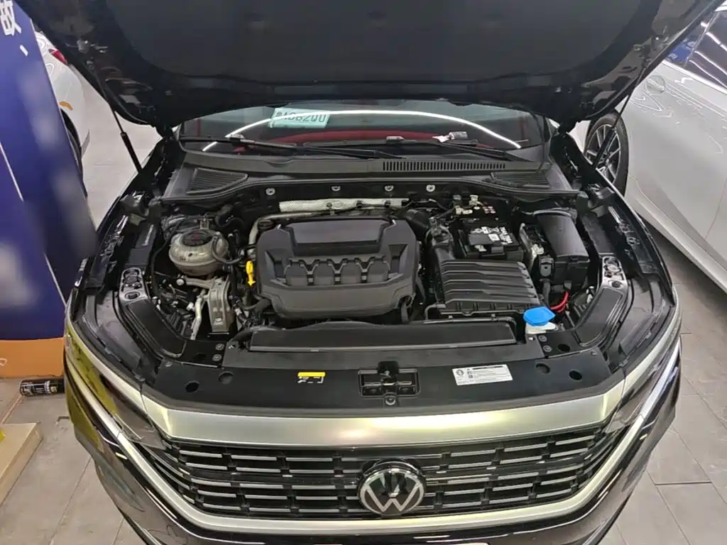 Volkswagen Passat — фото 20