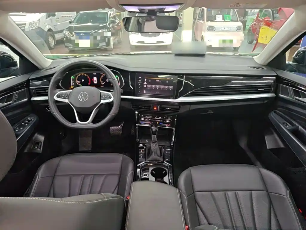 Volkswagen Passat — фото 10