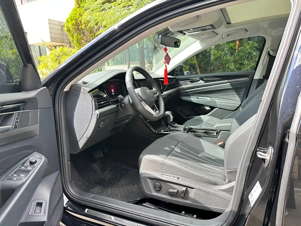 Volkswagen Passat — фото 6