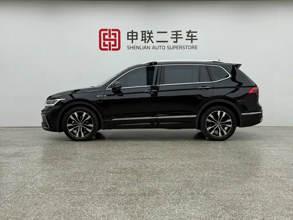 Volkswagen Tiguan L — фото 3