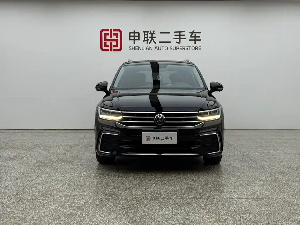 Volkswagen Tiguan L — фото 5