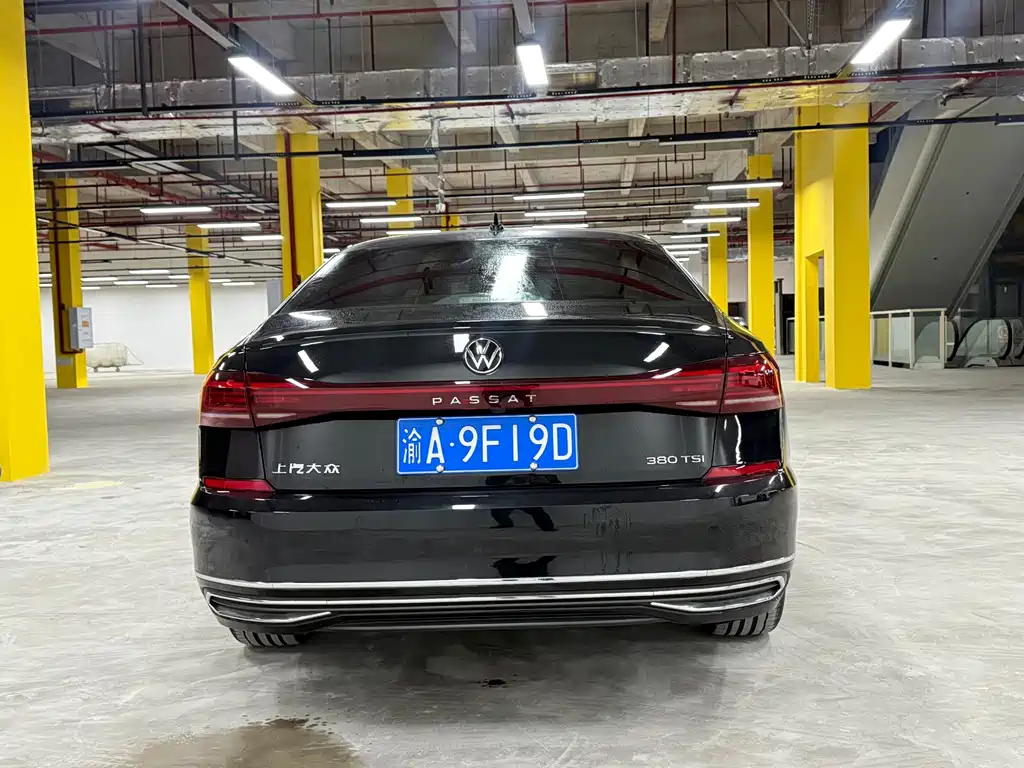 Volkswagen Passat — фото 5