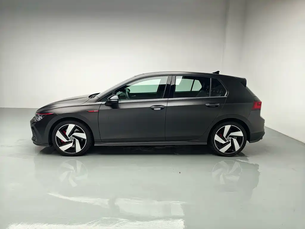 Volkswagen Golf GTI — фото 7