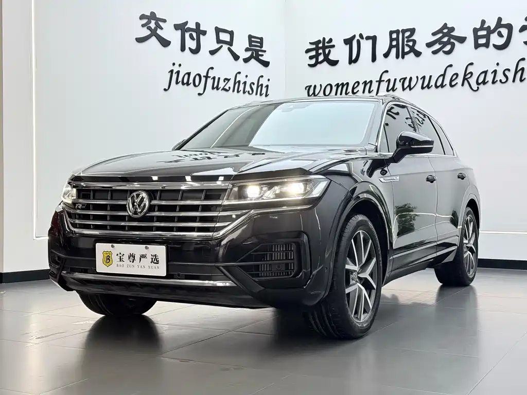 Volkswagen Touareg — фото 2
