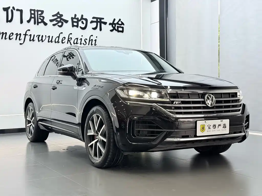 Volkswagen Touareg — фото 3