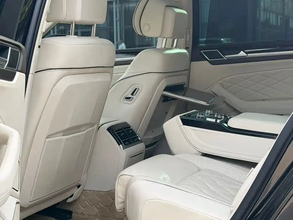 Volkswagen Phideon — фото 6