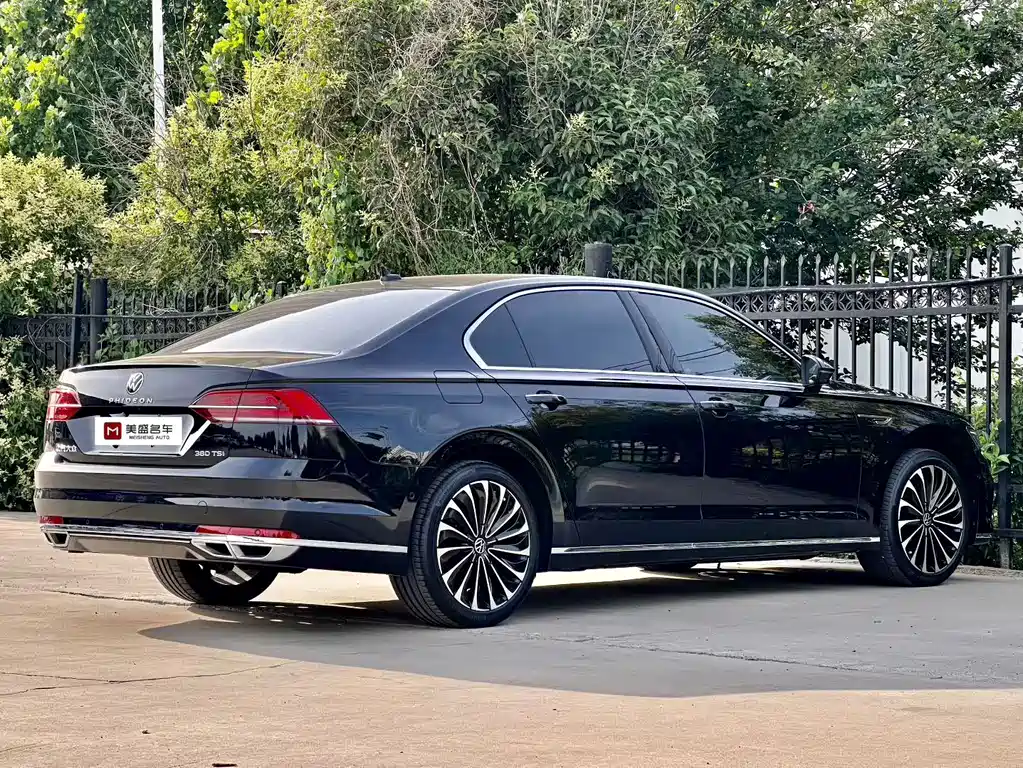 Volkswagen Phideon — фото 9