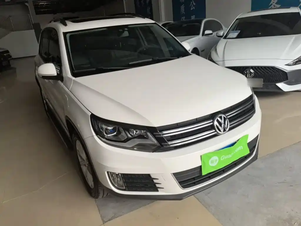 Volkswagen Tiguan — фото 4