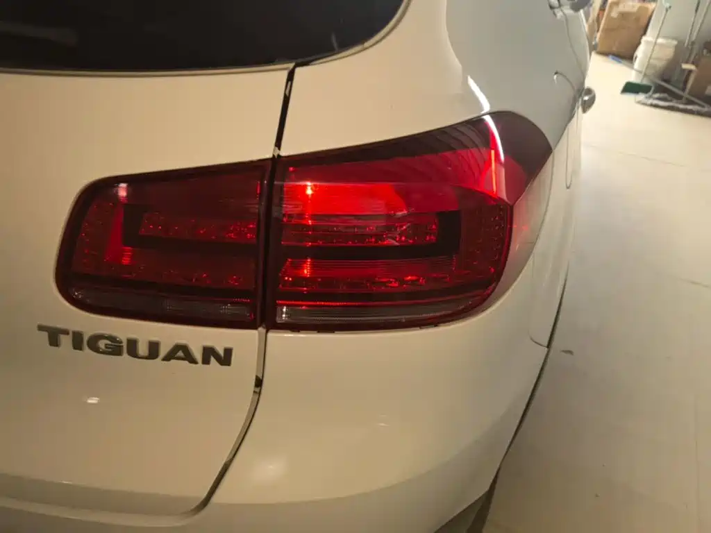 Volkswagen Tiguan — фото 8