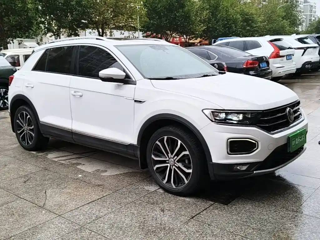 Volkswagen T-Roc — фото 4