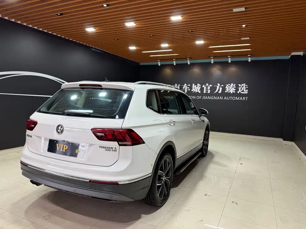 Volkswagen Tiguan L — фото 3