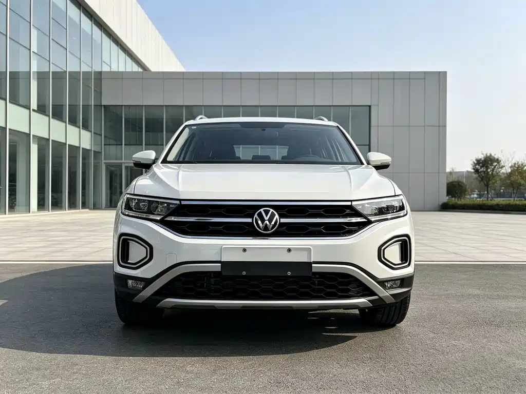 Volkswagen T-Roc — фото 5