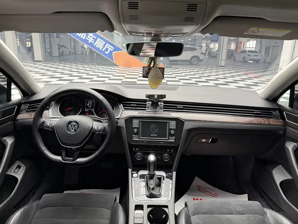Volkswagen Magotan — фото 5