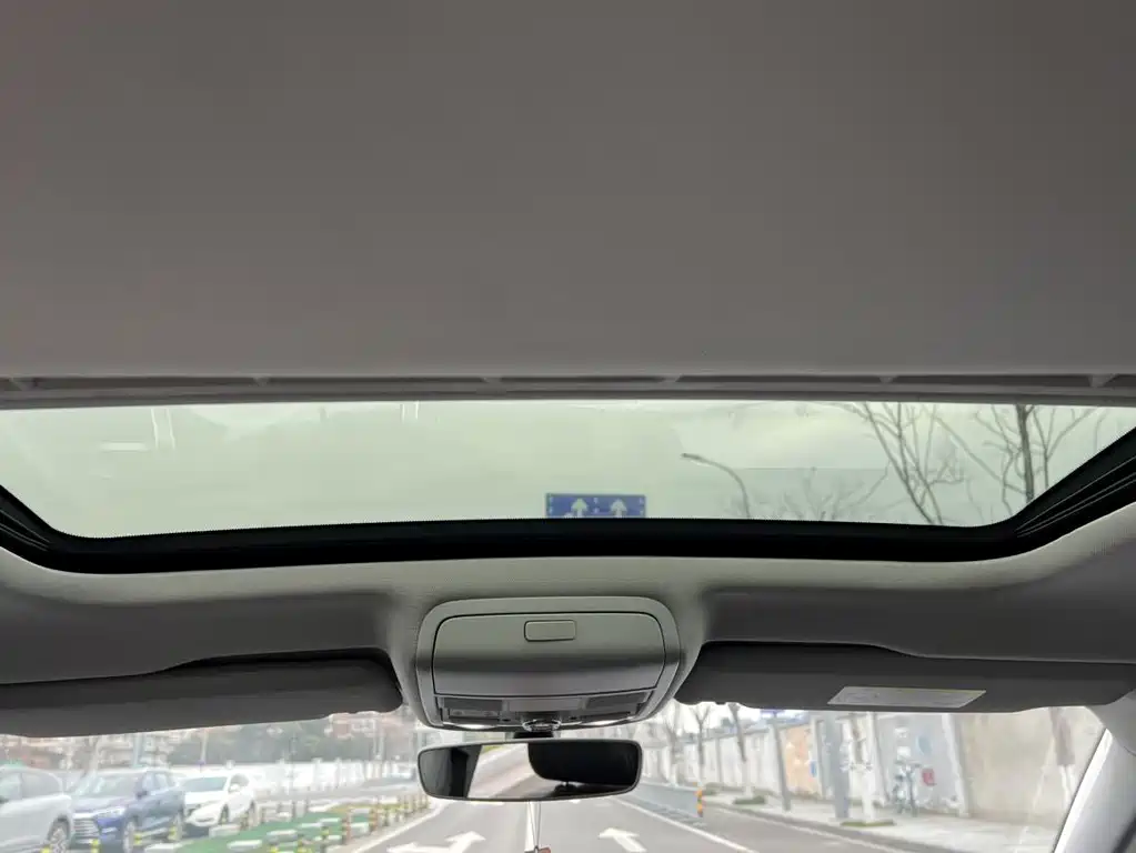 Volkswagen Passat — фото 13