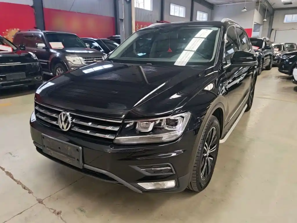 Volkswagen Tiguan L — фото 2