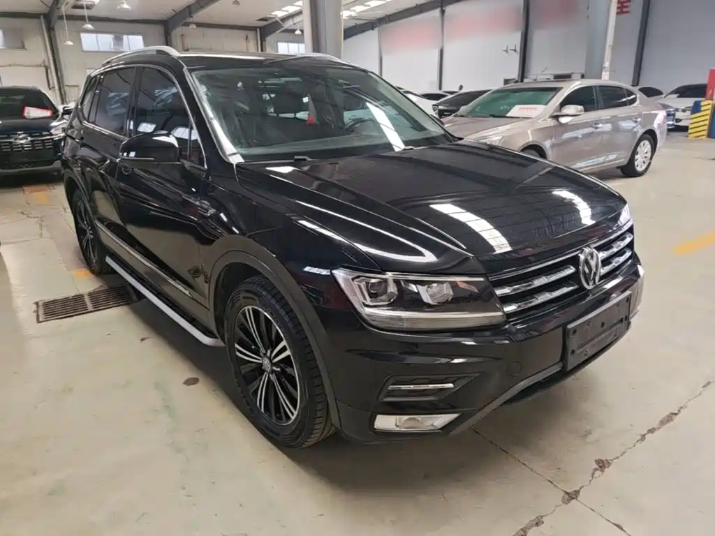 Volkswagen Tiguan L — фото 4
