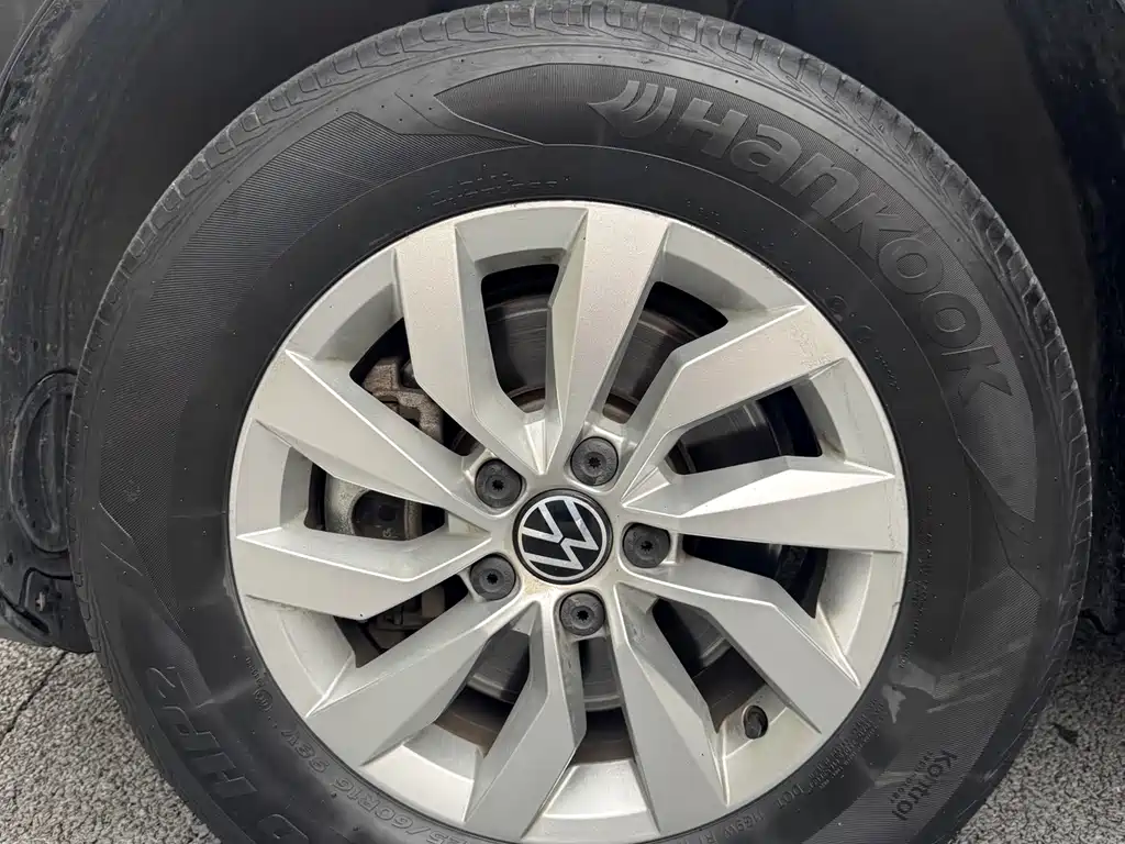 Volkswagen Tharu — фото 23