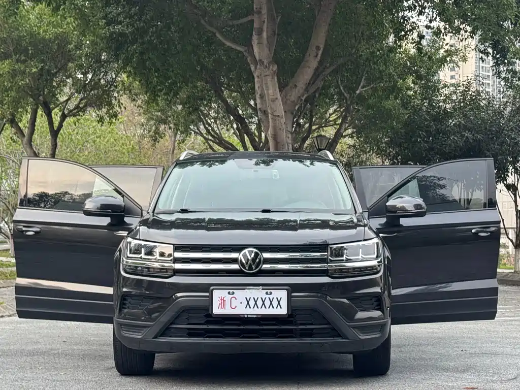 Volkswagen Tharu — фото 6