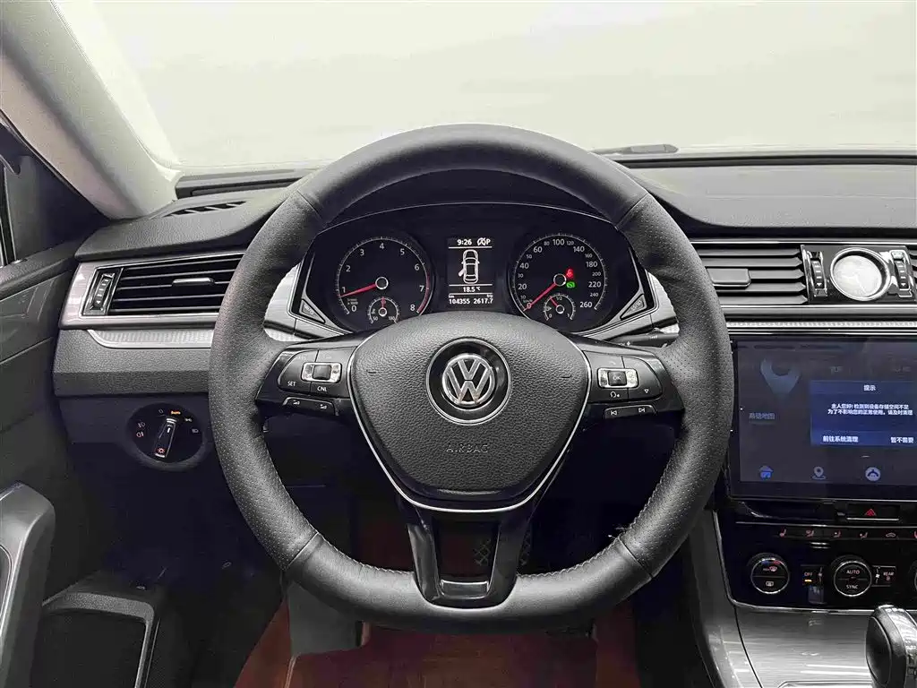 Volkswagen Passat — фото 8