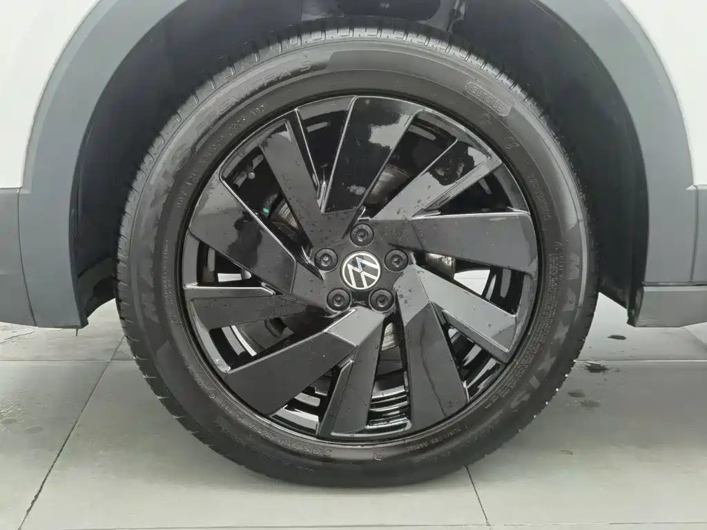 Volkswagen Tharu — фото 17