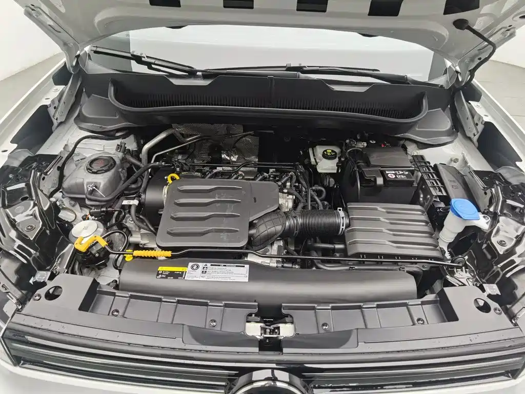 Volkswagen Tharu — фото 6