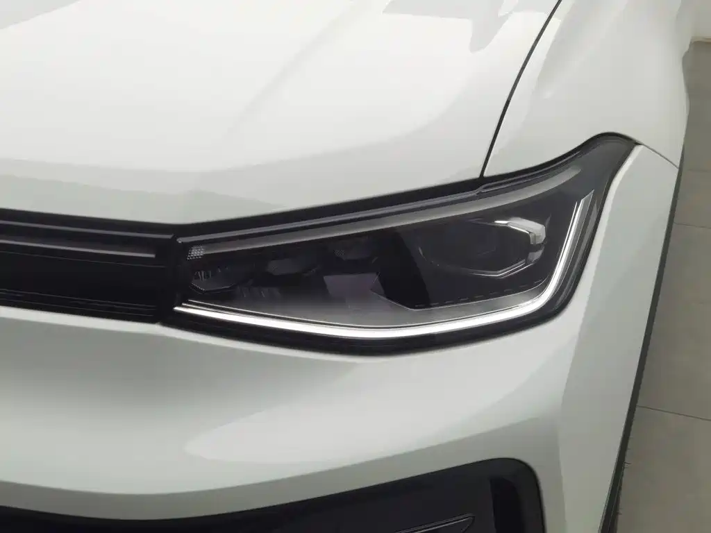 Volkswagen Tharu — фото 7