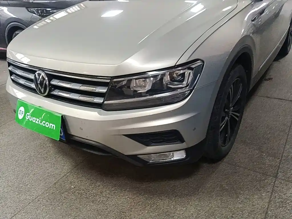 Volkswagen Tiguan L — фото 18