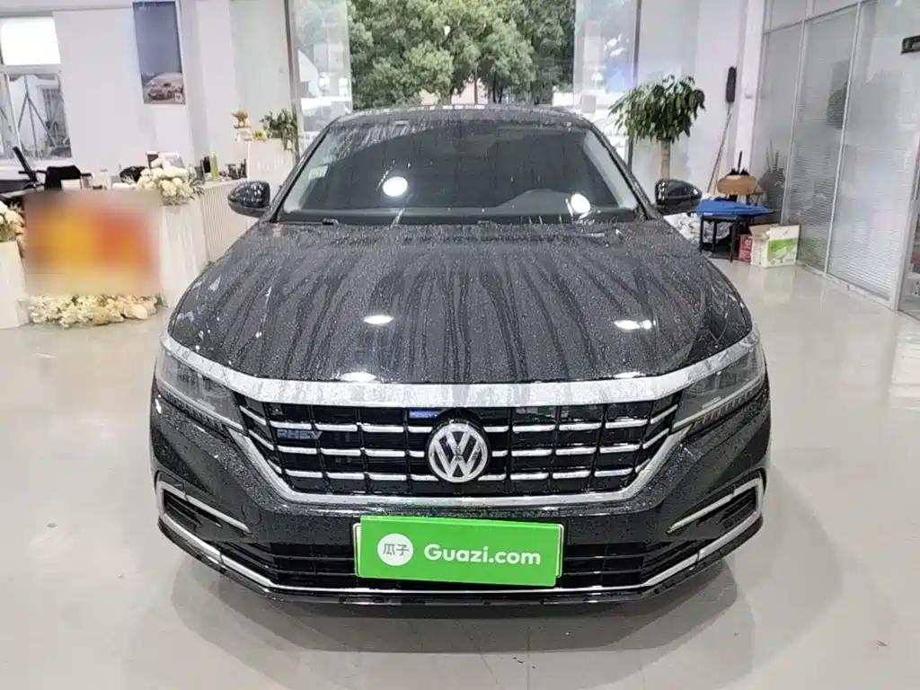 Volkswagen Passat PHEV — фото 3