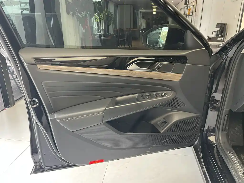 Volkswagen Passat — фото 5