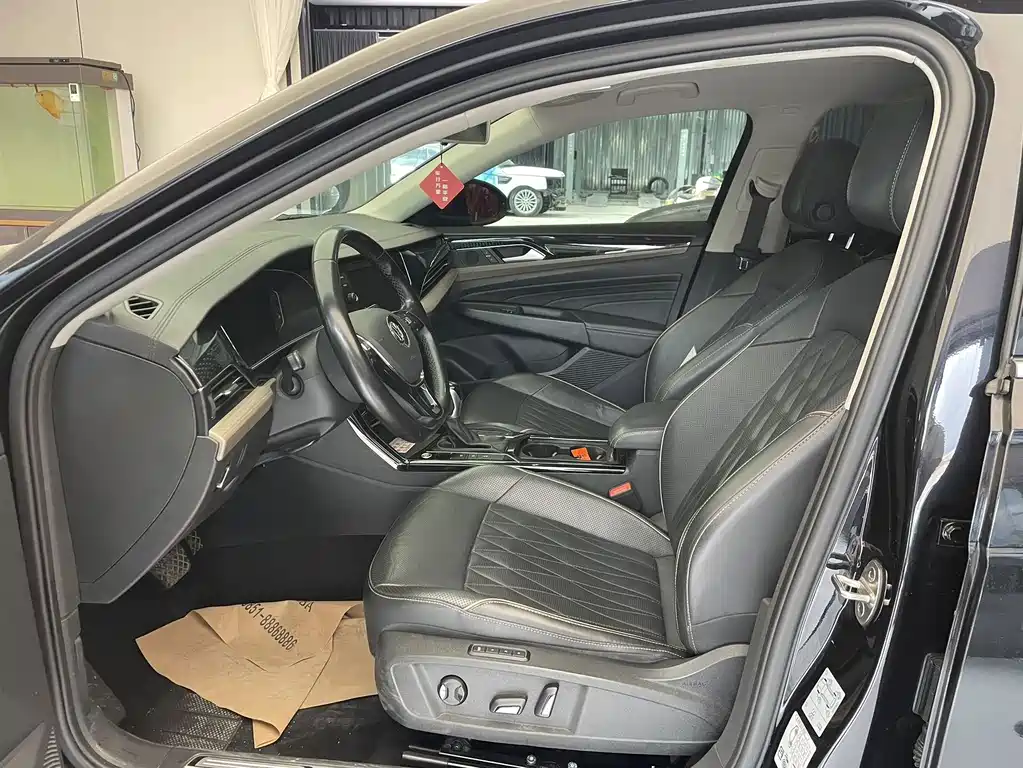 Volkswagen Passat — фото 6