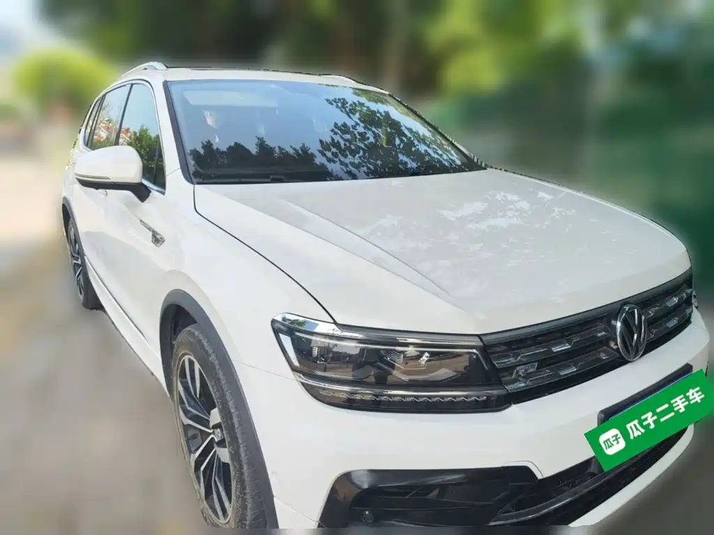 Volkswagen Tiguan L — фото 3