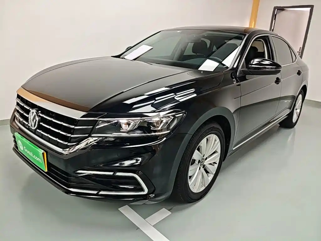 Volkswagen Passat — фото 2