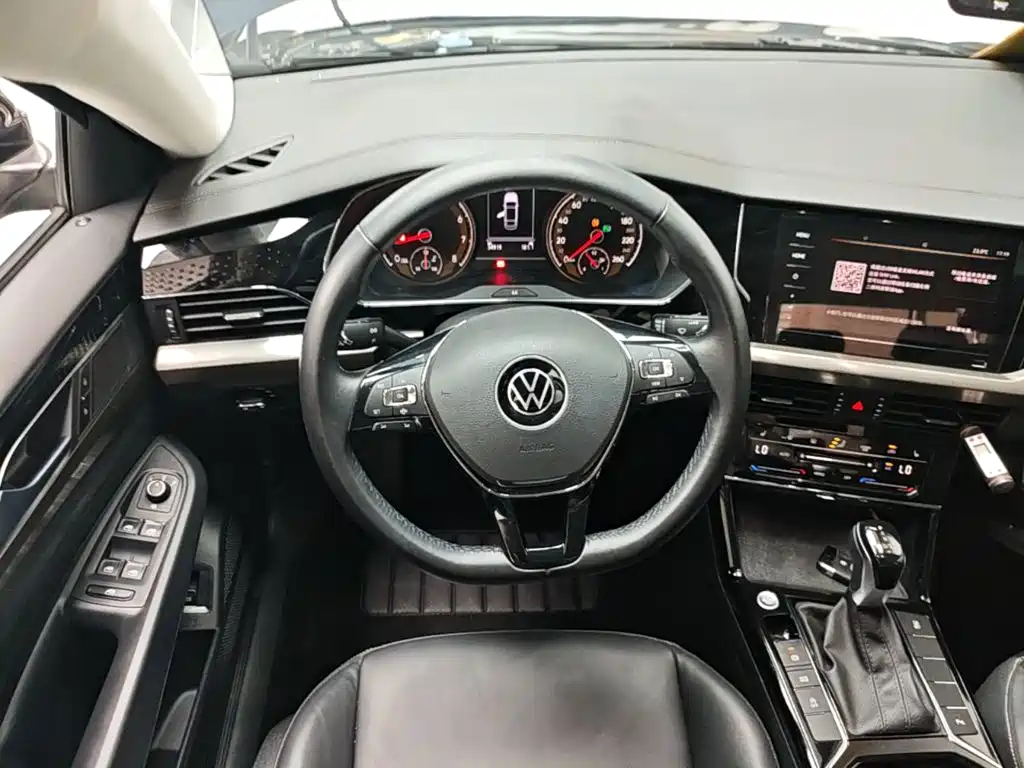 Volkswagen Passat — фото 11