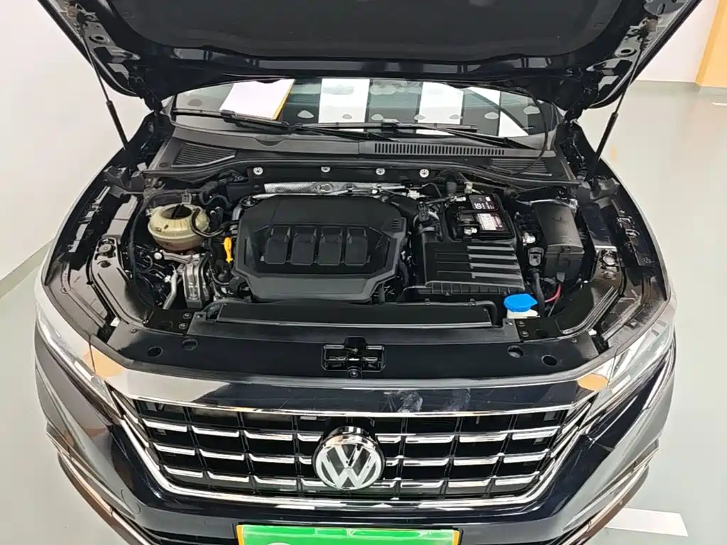 Volkswagen Passat — фото 20