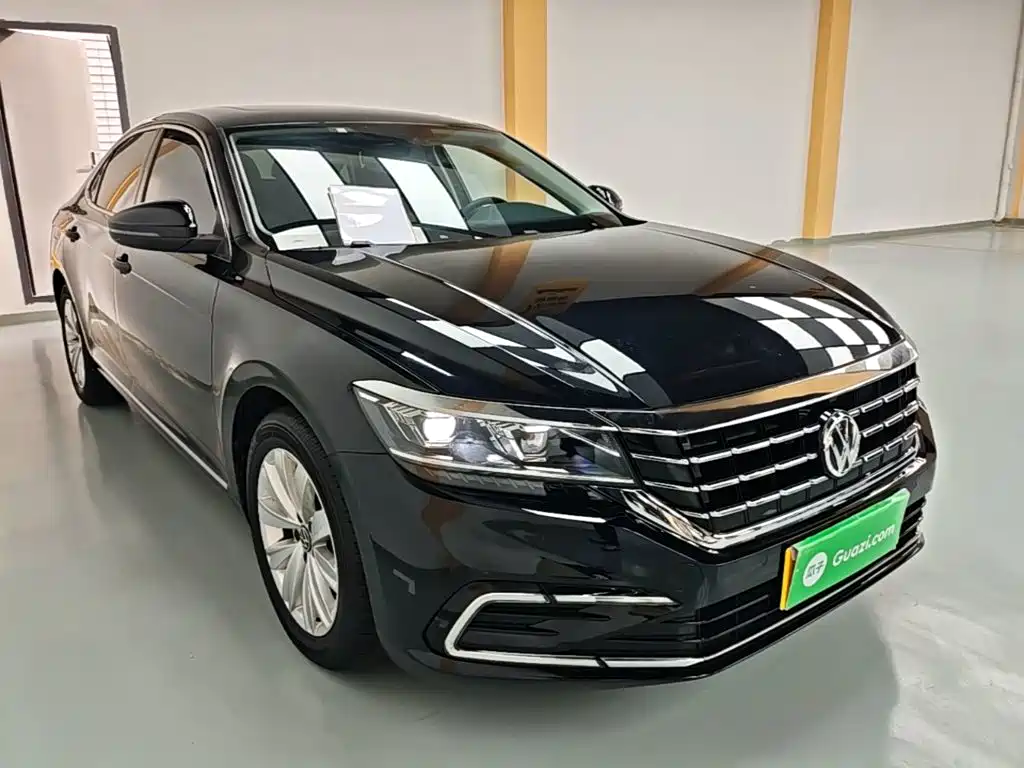 Volkswagen Passat — фото 4