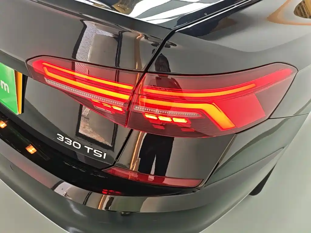 Volkswagen Passat — фото 8
